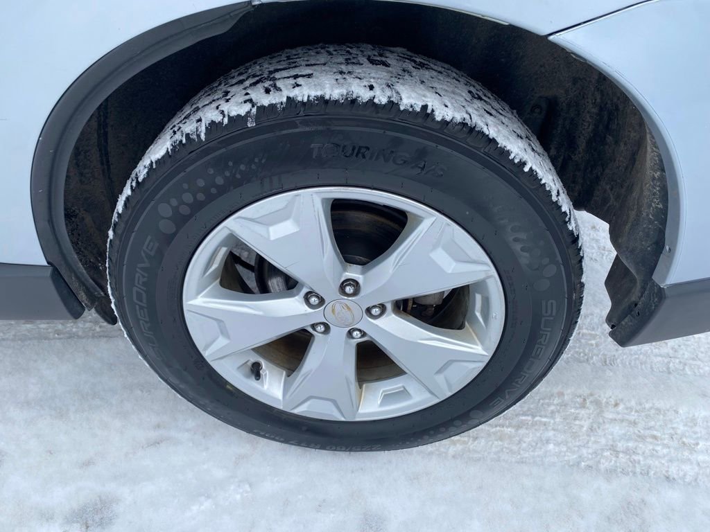 Used 2015 Subaru Forester 2.5i Limited image 32