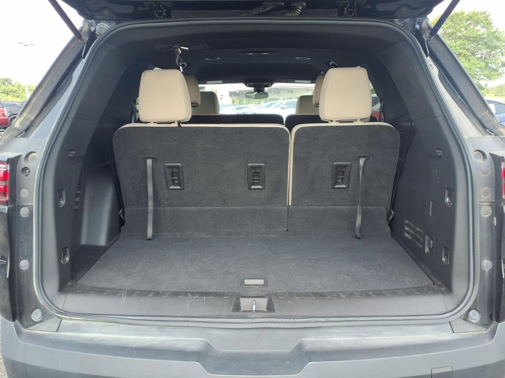 Used 2022 Chevrolet Traverse LS image 27