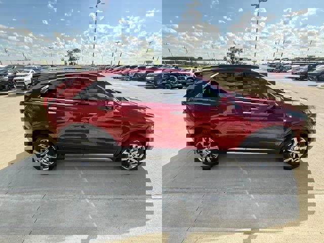 Used 2019 Cadillac XT4 Premium Luxury image 2