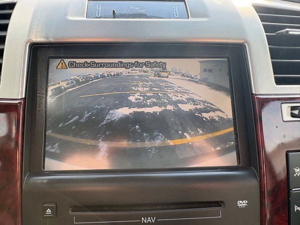 Used 2007 Cadillac Escalade LUXURY w/ Information Package AWD/4WD image 19