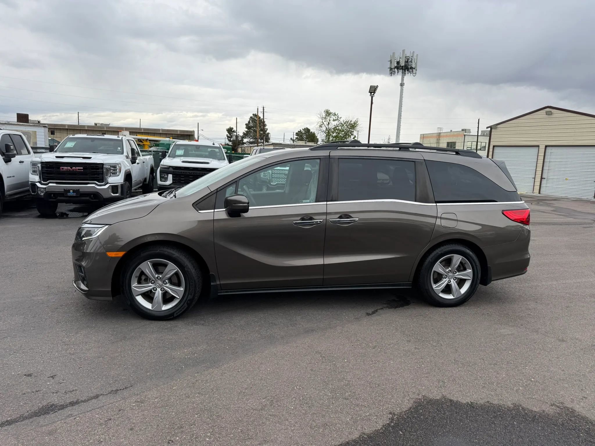 Used 2018 Honda Odyssey EX image 4