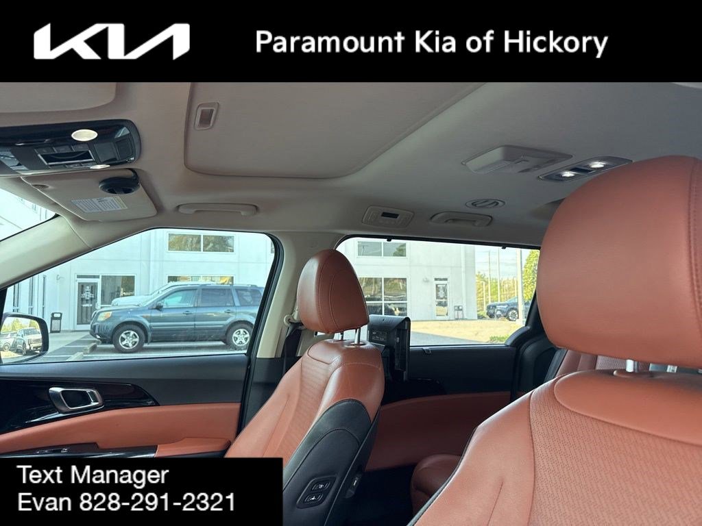 Used 2022 Kia Carnival SX Prestige w/ Paint Protection Package image 8