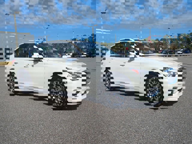 Used 2024 INFINITI Q50 Luxe w/ Cargo Package image 2