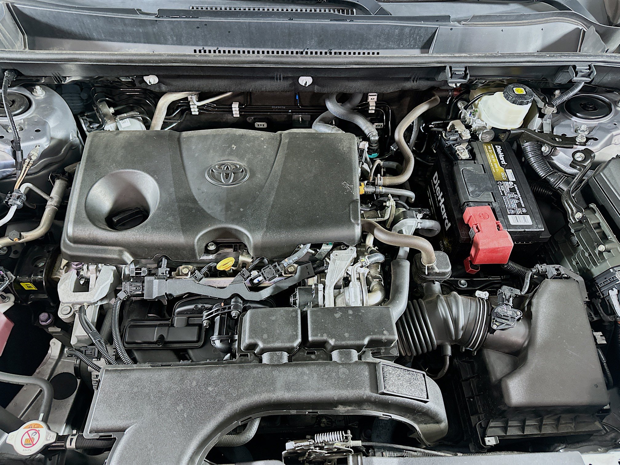 Used 2021 Toyota RAV4 XLE Premium FWD image 34