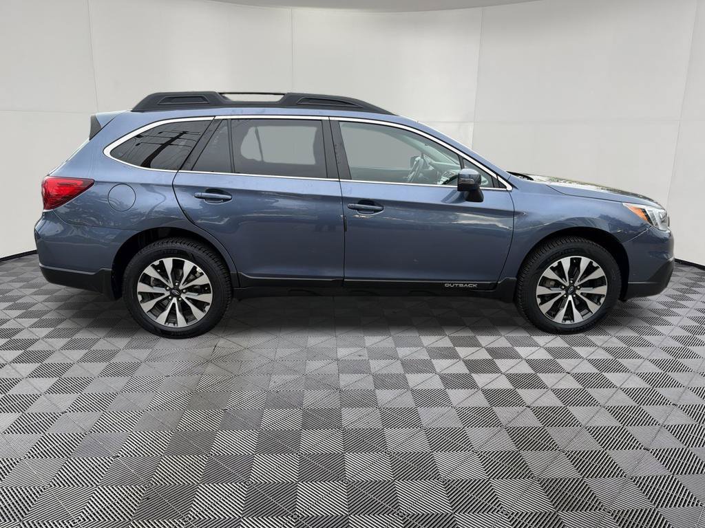 Used 2017 Subaru Outback 2.5i Limited AWD/4WD image 9