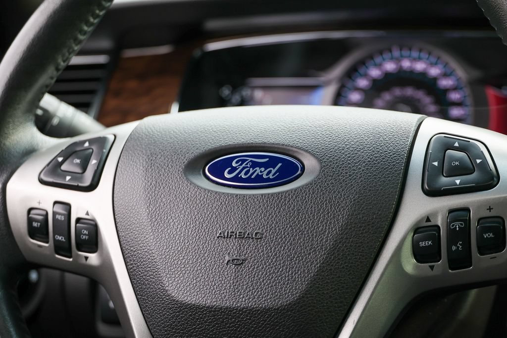 Used 2019 Ford Taurus Limited AWD/4WD image 15