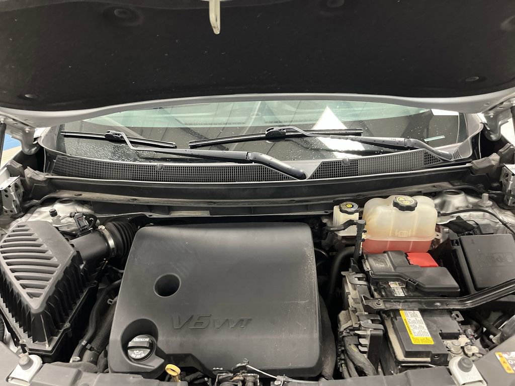 Used 2019 Chevrolet Traverse LT w/ LPO, Floor Liner Package image 40