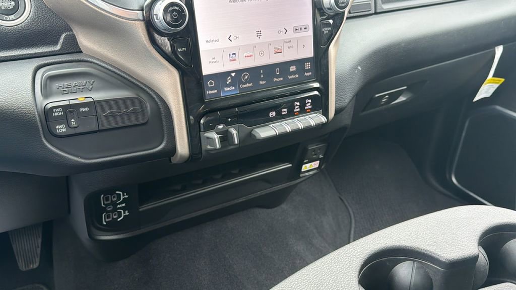 Used 2024 RAM 2500 Laramie image 24