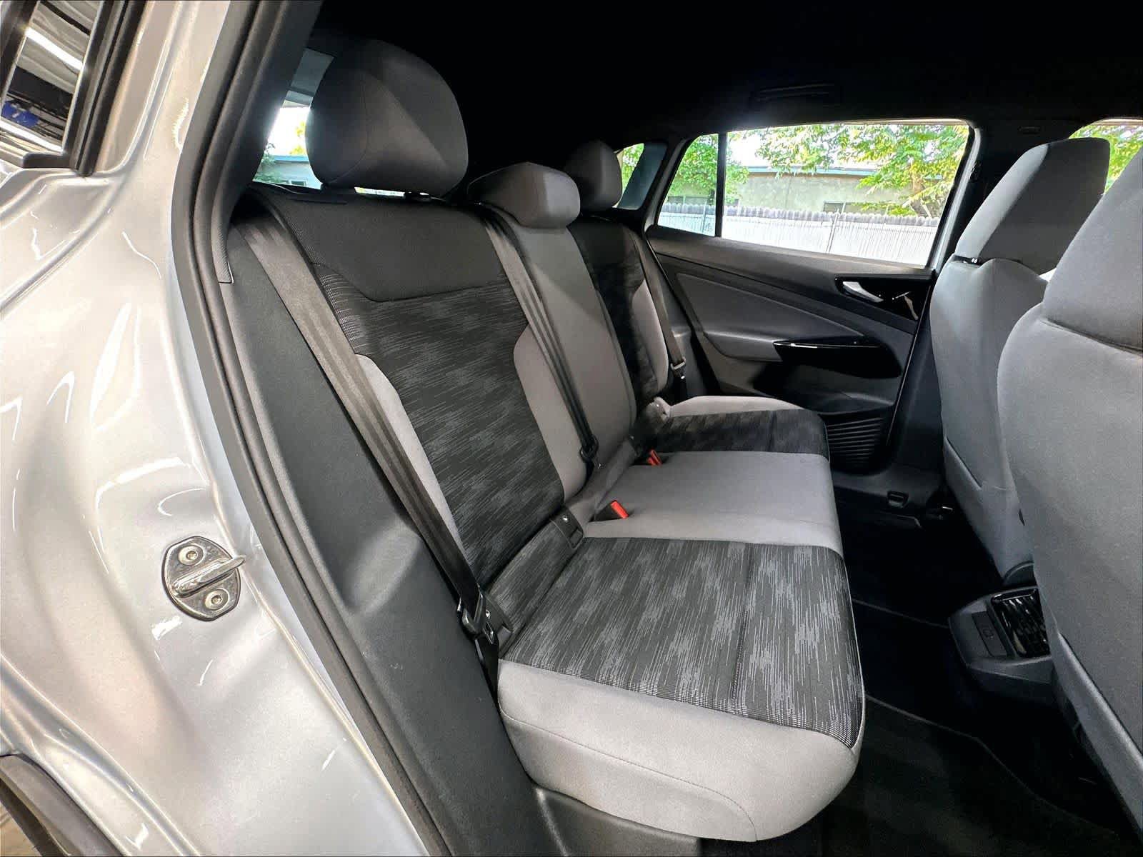 Used 2022 Volkswagen ID.4 Pro RWD image 28