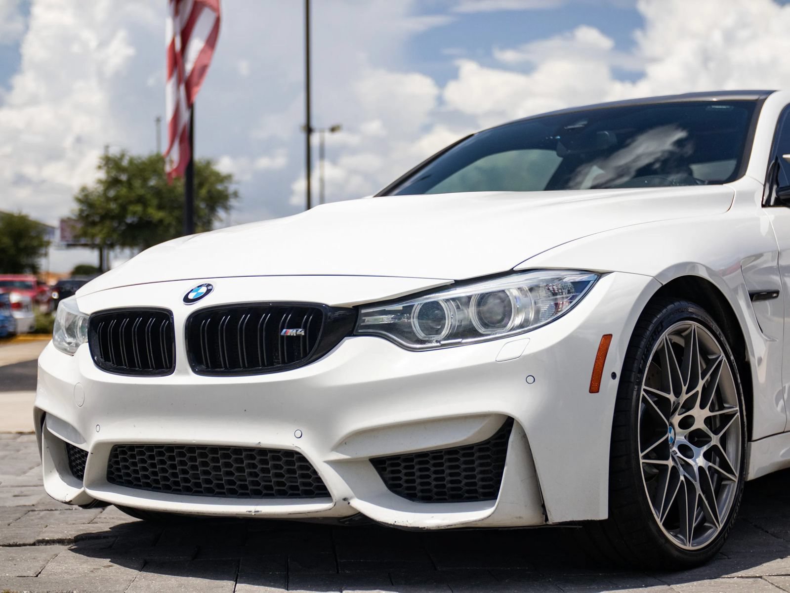 Used 2017 BMW M4 Coupe RWD image 5