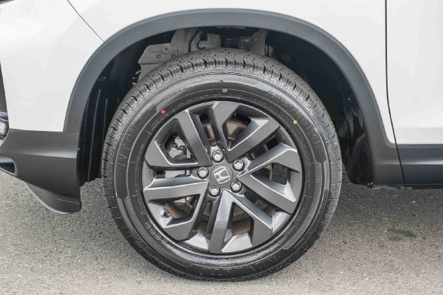 Used 2023 Honda Ridgeline Sport image 12