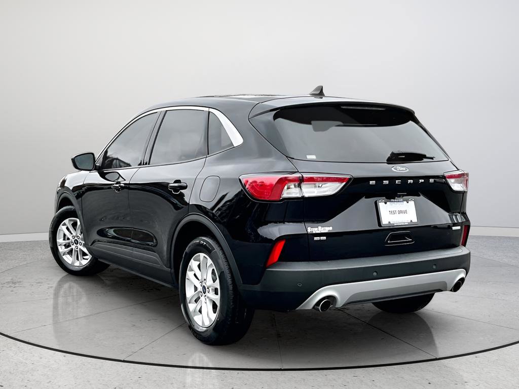 Used 2020 Ford Escape SE image 10