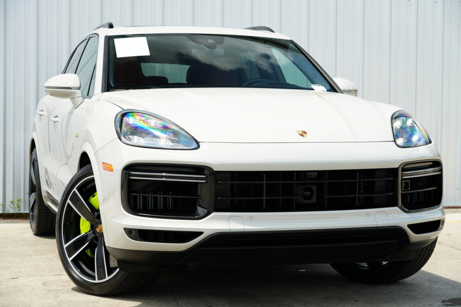Used 2022 Porsche Cayenne Turbo S w/ Assistance Package image 4