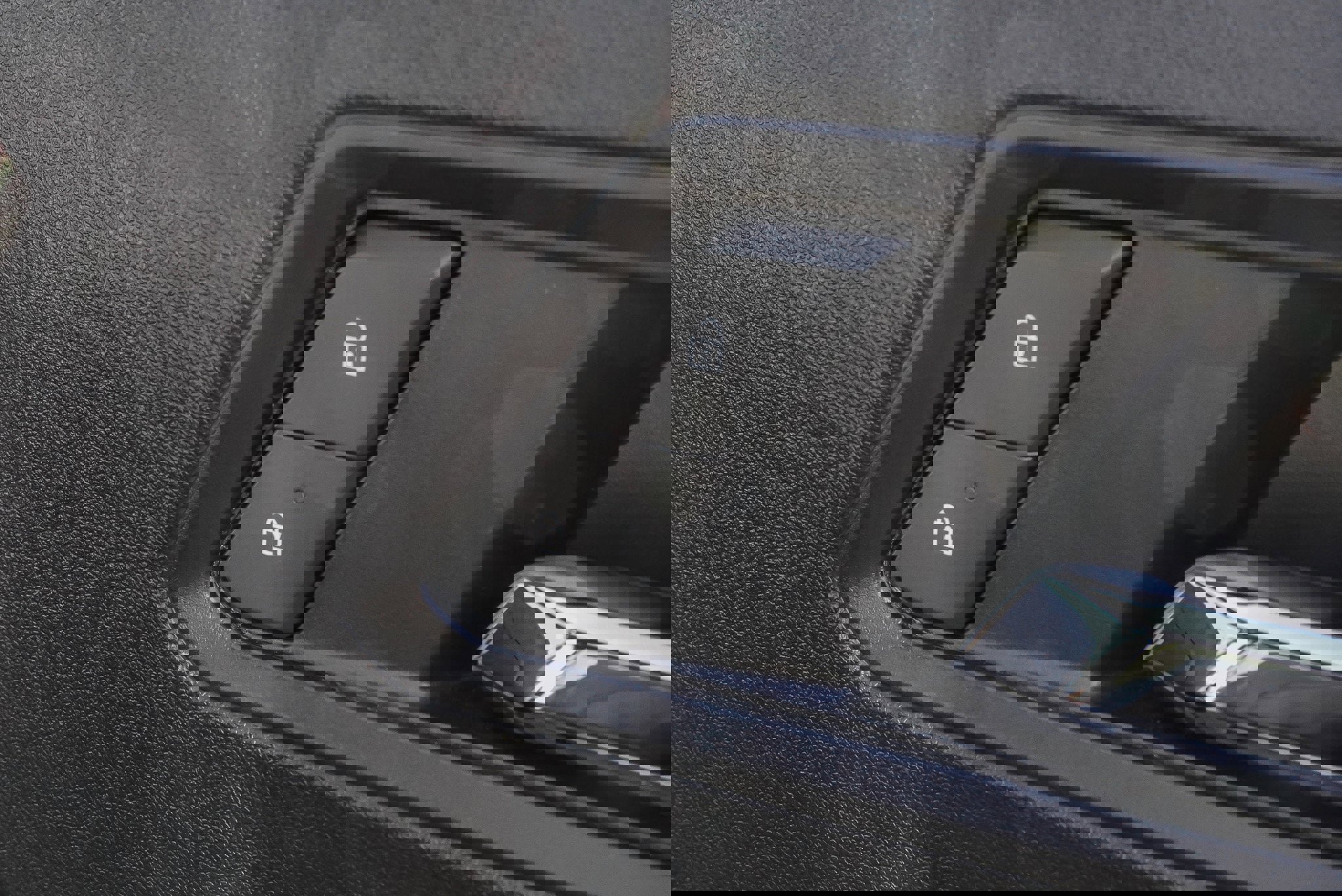 Used 2025 Chevrolet Colorado ZR2 w/ Technology Package image 26