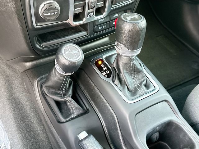 Used 2024 Jeep Wrangler Sport S image 16