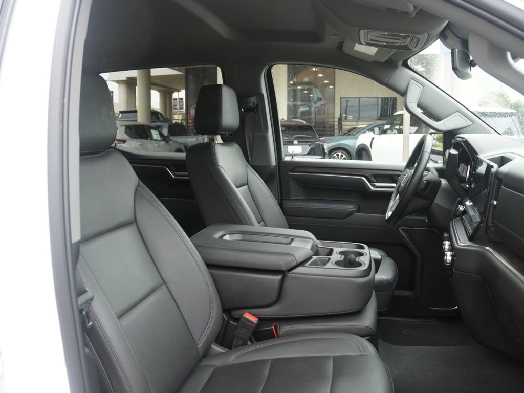 Used 2025 GMC Sierra 1500 SLT RWD image 16