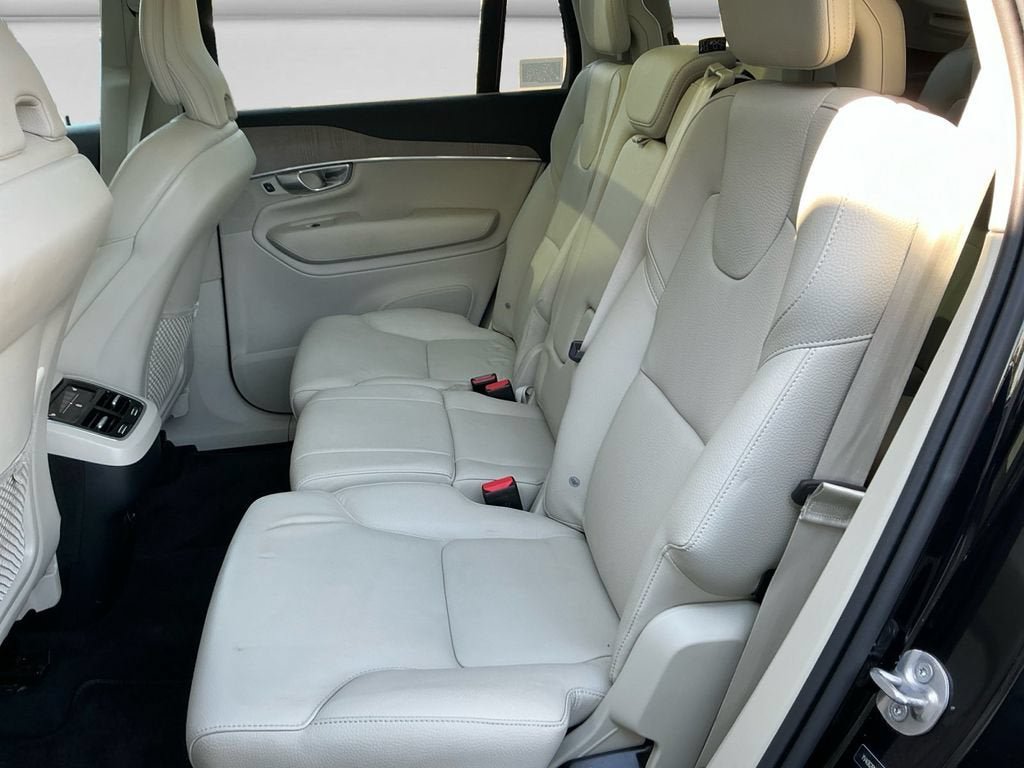 Used 2023 Volvo XC90 B6 Plus w/ Protection Package Premier AWD/4WD image 14