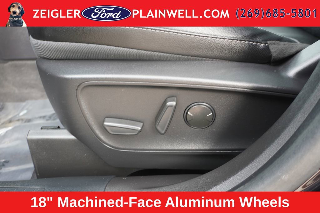 Used 2022 Ford Escape SEL w/ Equipment Group 302A AWD/4WD image 19