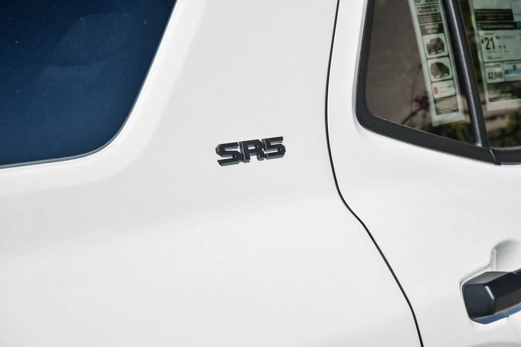 New 2025 Toyota 4Runner SR5 AWD/4WD image 10