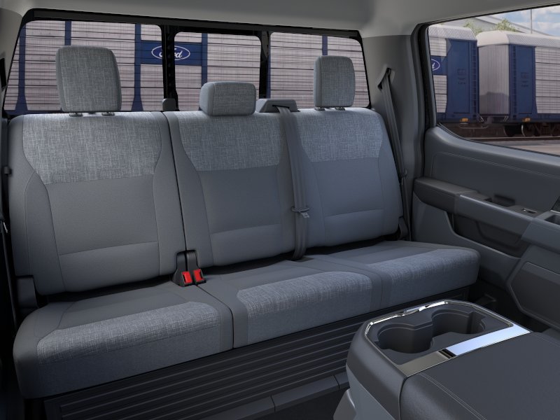 New 2026 Ford F250 XLT w/ XLT Premium Package AWD/4WD image 11