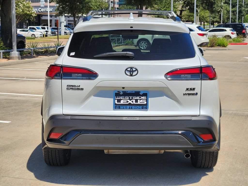 Used 2024 Toyota Corolla Cross AWD Hybrid w/ Convenience Package image 6