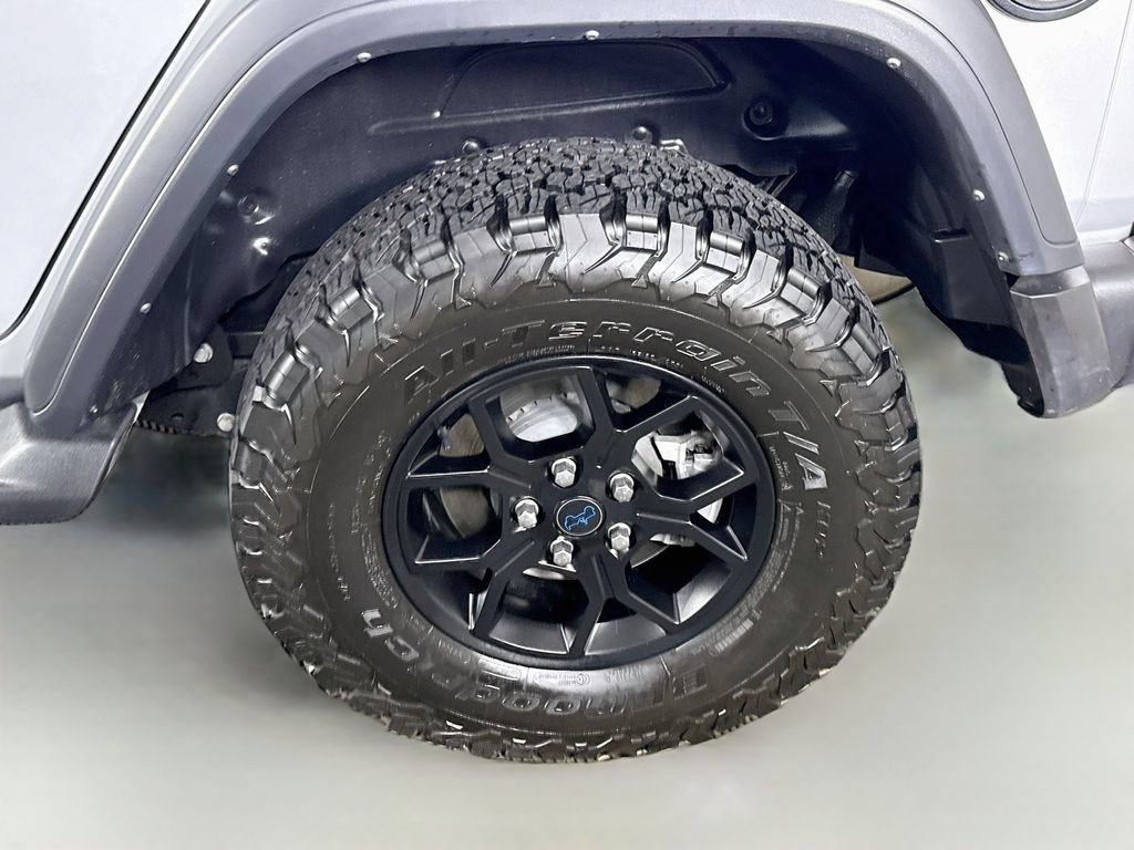 Used 2024 Jeep Wrangler Unlimited AWD/4WD image 31
