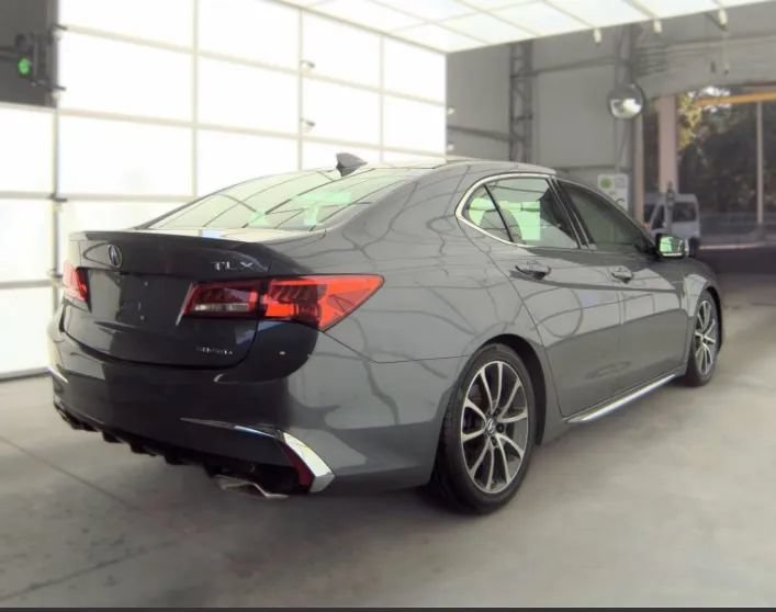 Used 2018 Acura TLX w/ Advance Package AWD/4WD image 4