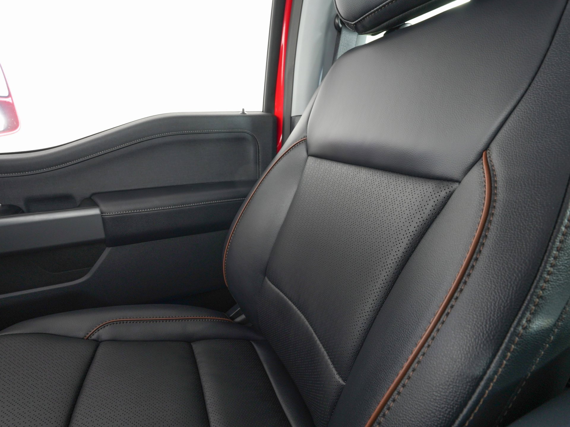 Used 2026 Ford F450 Lariat w/ FX4 Off-Road Package image 26