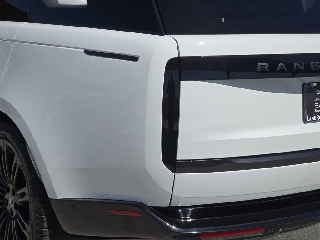 Certified 2024 Land Rover Range Rover Autobiography AWD/4WD image 13