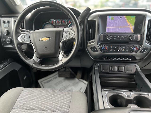 Used 2015 Chevrolet Silverado 2500 LT w/ LT Convenience Package image 16