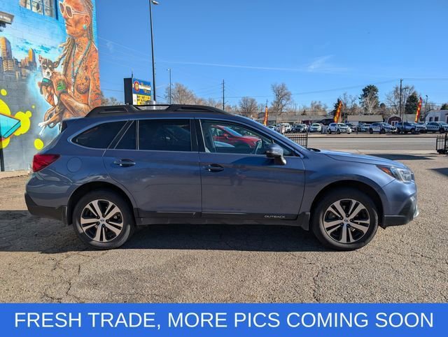 Used 2018 Subaru Outback 2.5i Limited image 2