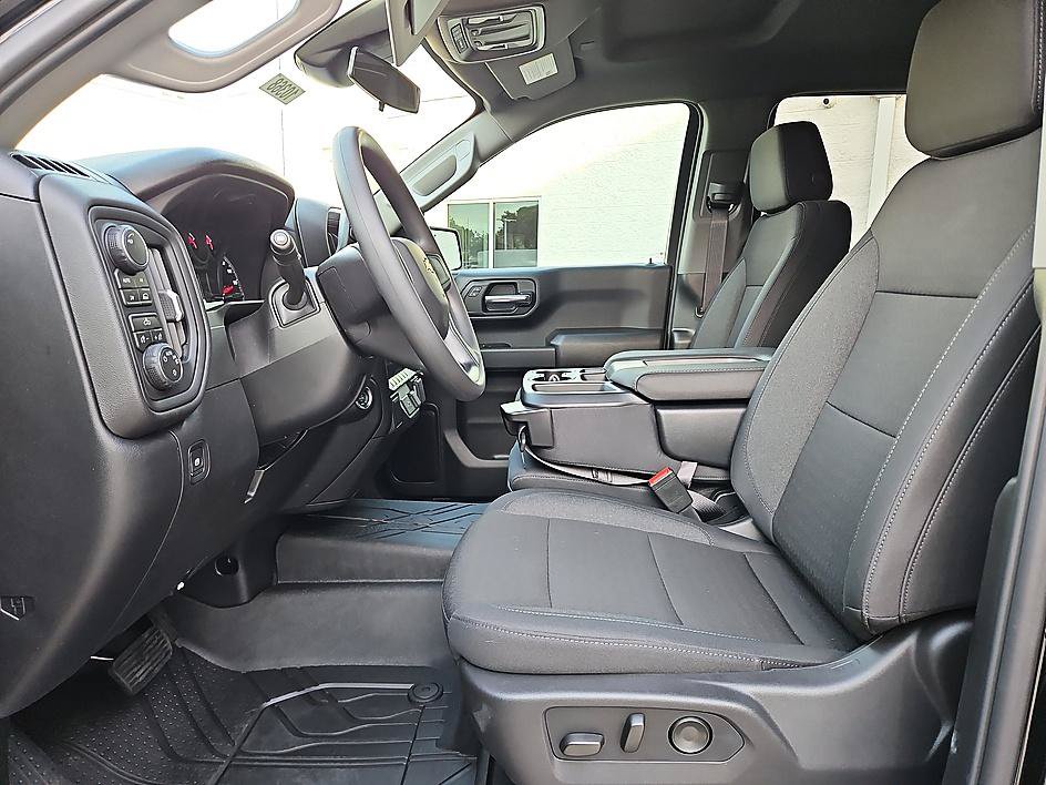 New 2026 Chevrolet Silverado 1500 Custom AWD/4WD image 10