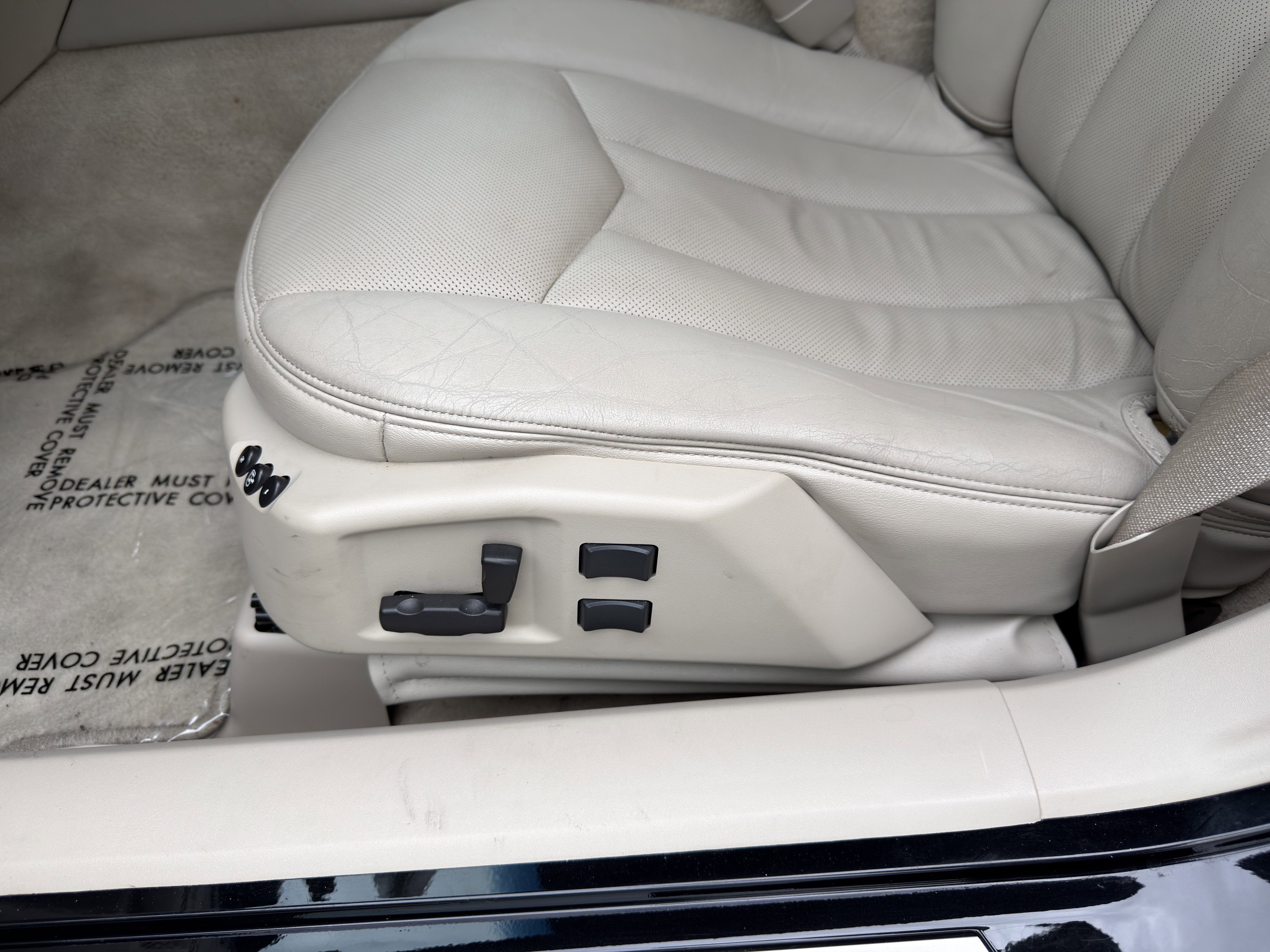 Used 2006 Cadillac XLR RWD image 33