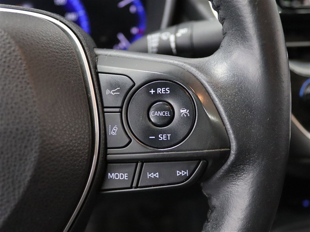 Used 2020 Toyota Corolla XLE FWD image 30