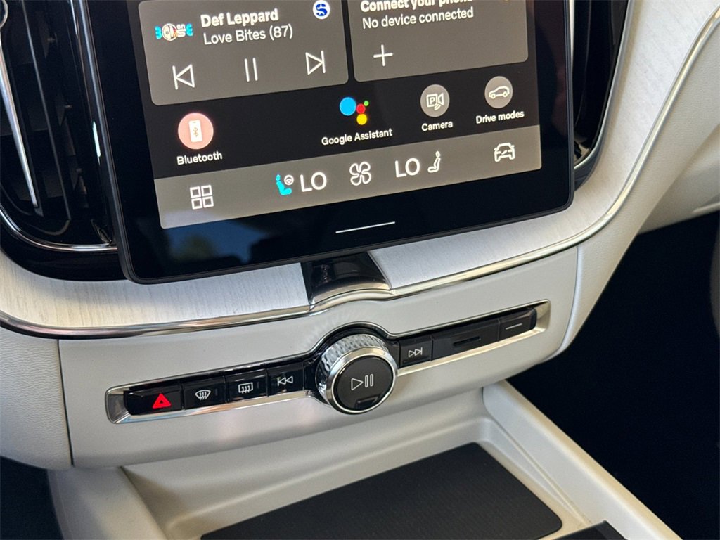 New 2026 Volvo XC60 B5 Ultra w/ Protection Package Premier image 20