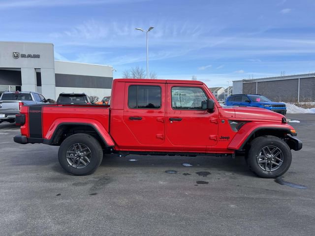 New 2025 Jeep Gladiator Sport image 10