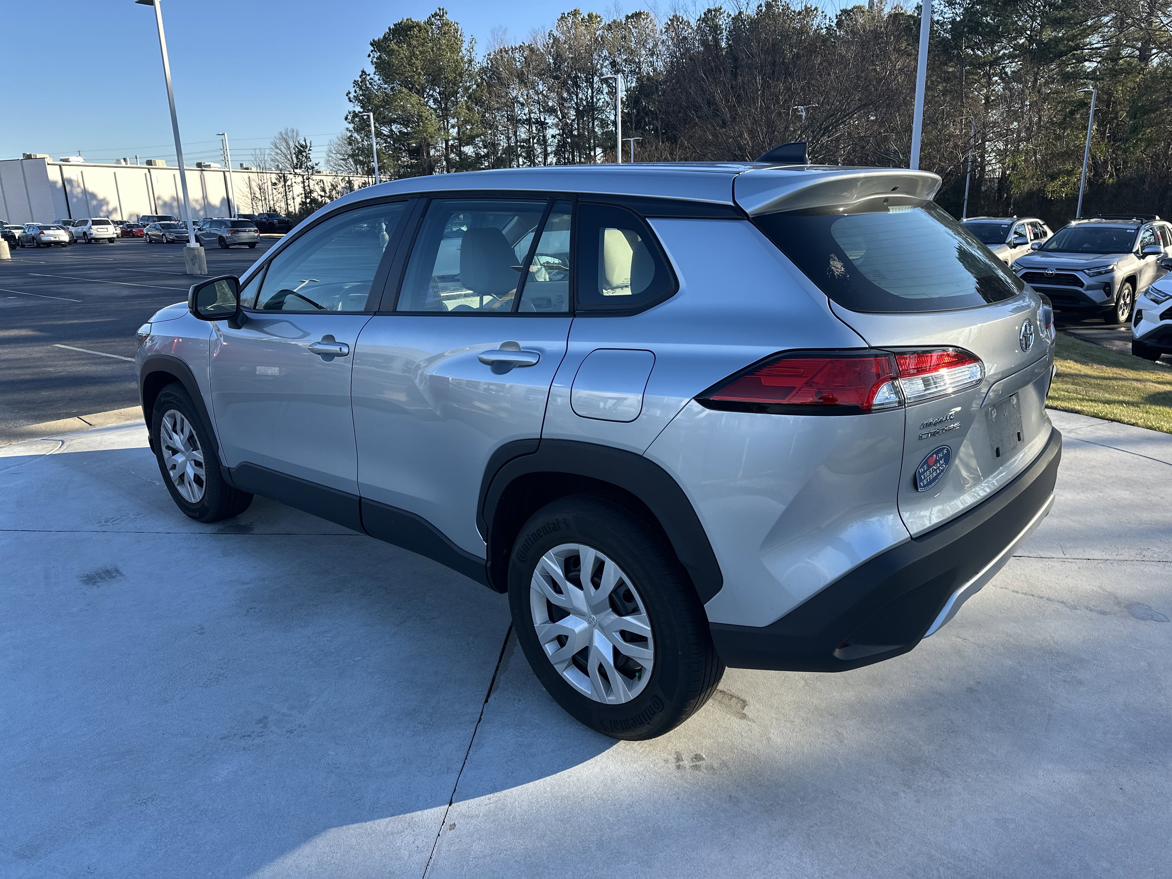 Used 2023 Toyota Corolla Cross L image 8