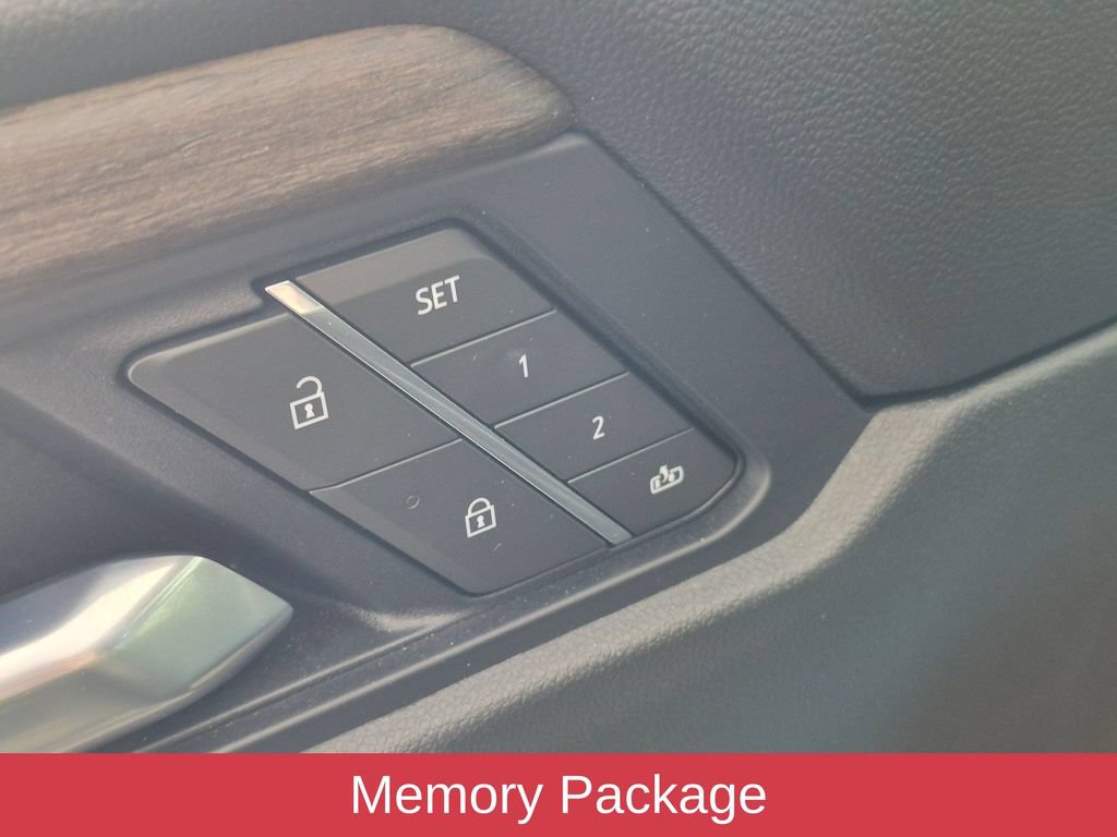 Used 2025 GMC Acadia Denali FWD image 12