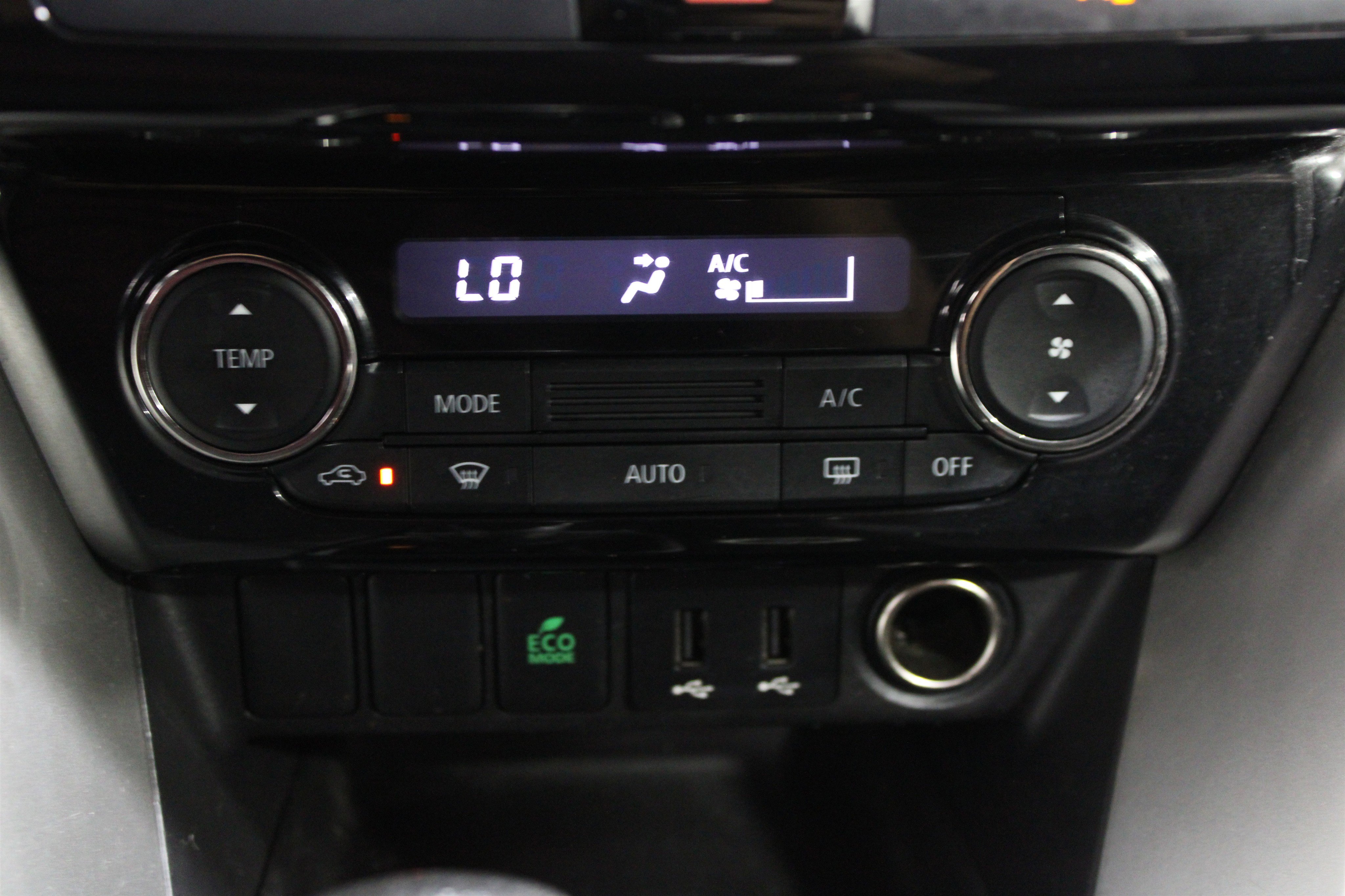 Used 2019 Mitsubishi Eclipse Cross LE AWD/4WD image 15