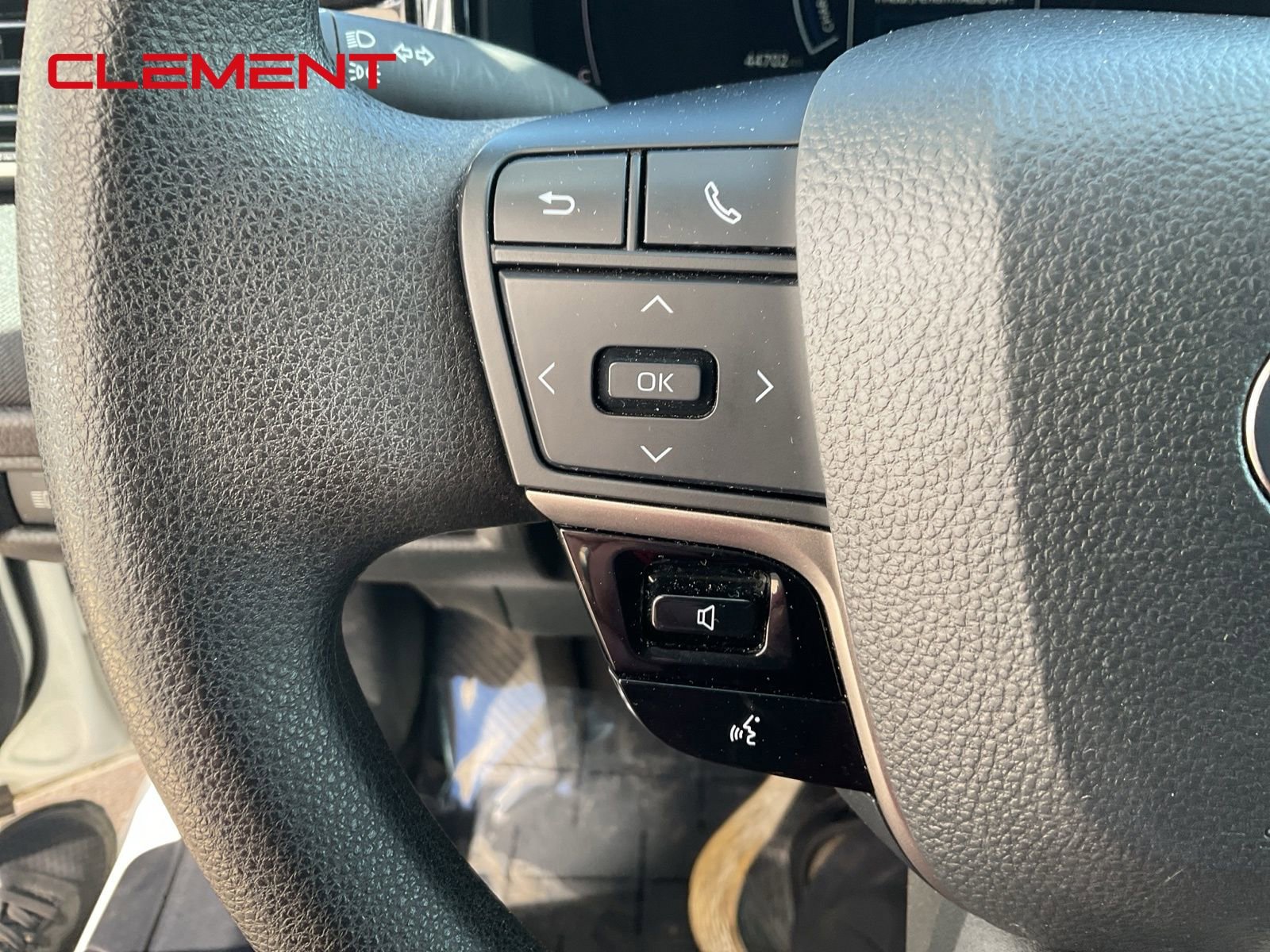 Used 2025 Toyota Camry LE image 9