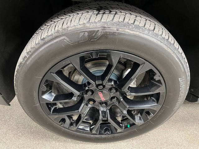 Used 2022 GMC Yukon XL Denali AWD/4WD image 15