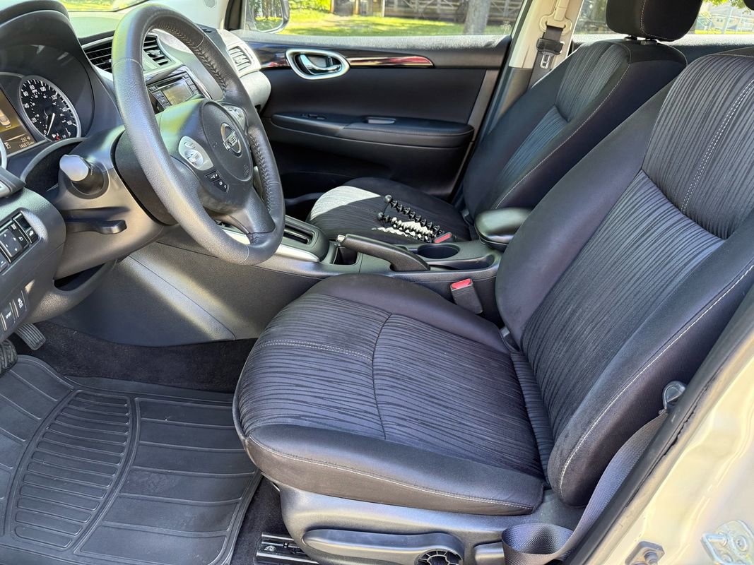 Used 2016 Nissan Sentra SV FWD image 15