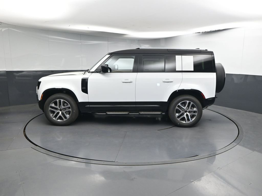 New 2026 Land Rover Defender 110 X-Dynamic SE AWD/4WD image 2