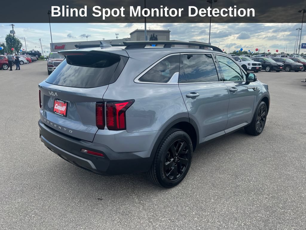Used 2022 Kia Sorento S w/ Panoramic Sunroof Package AWD/4WD image 6