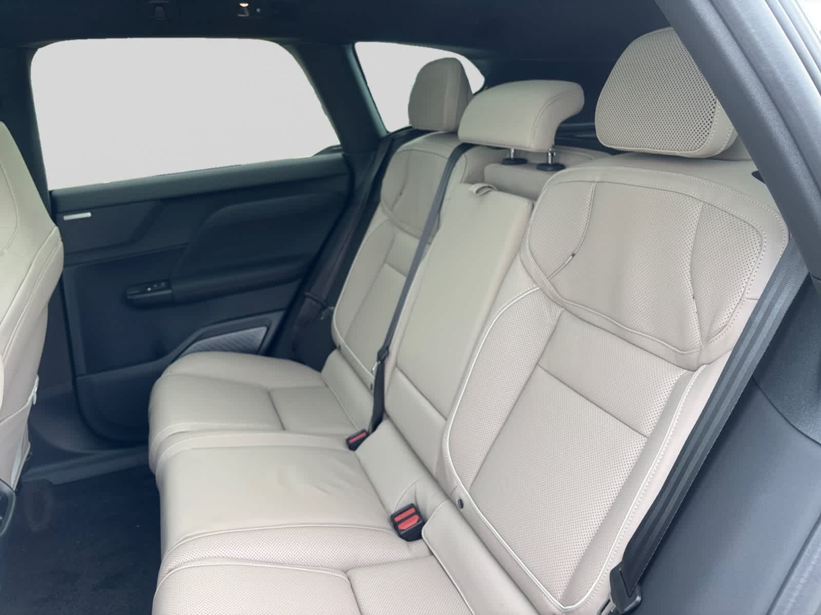 New 2027 Volvo EX60 Ultra AWD/4WD image 17