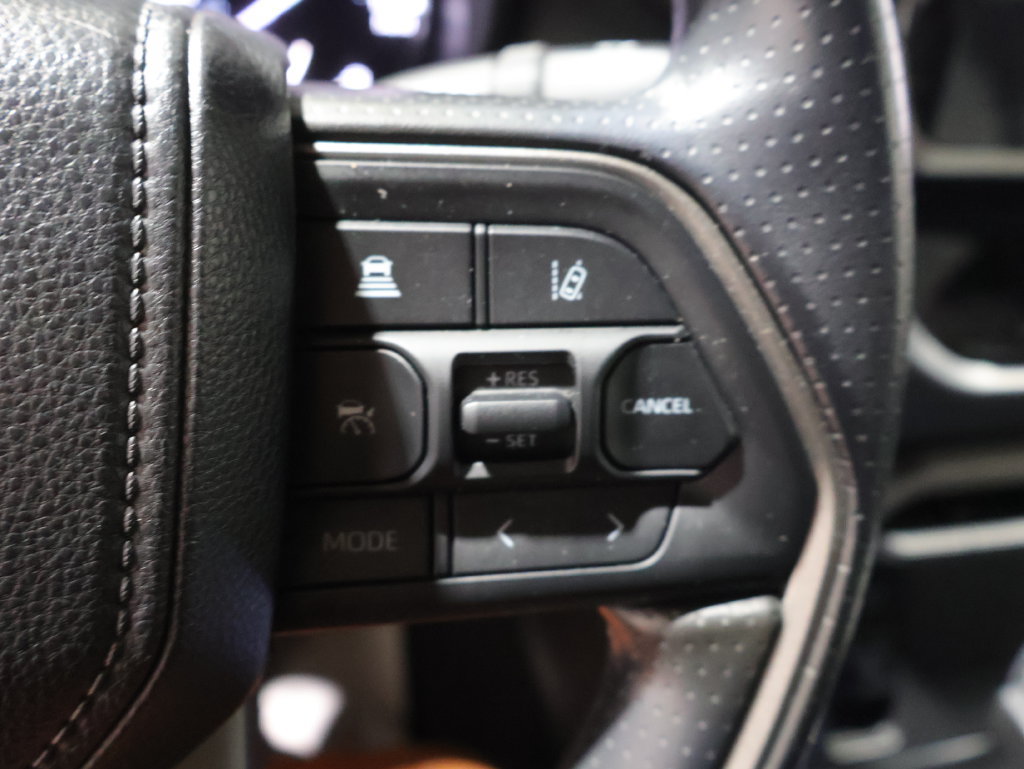 Used 2025 Toyota Tundra SR5 w/ SR5 Convenience Package AWD/4WD image 34