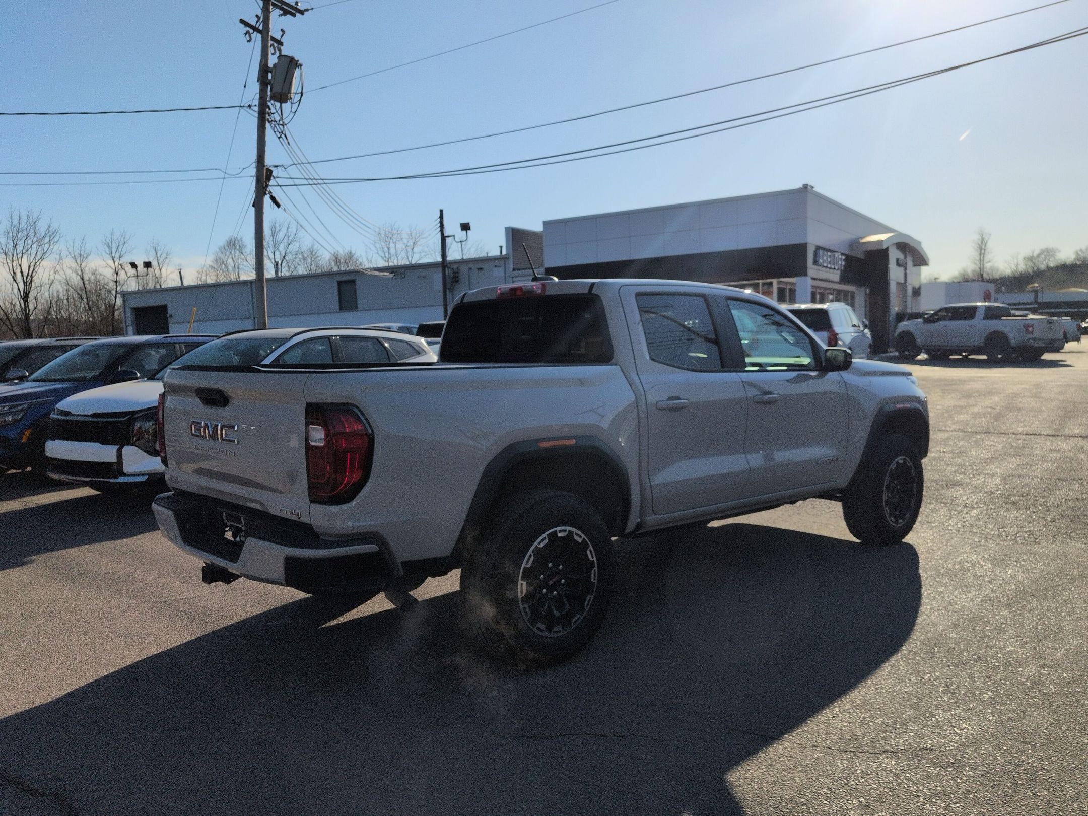 Used 2026 GMC Canyon AT4 image 5