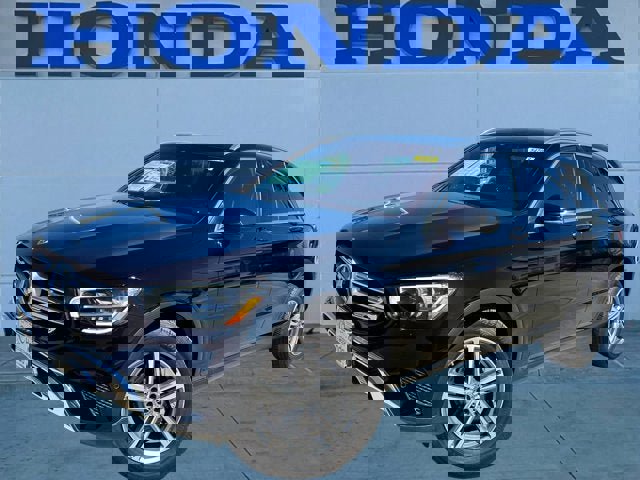 Used 2021 Mercedes-Benz GLC 300 image 1