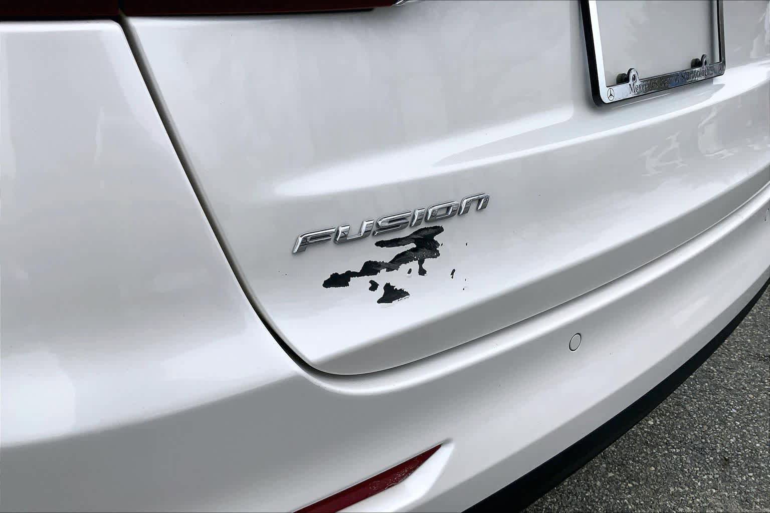 Used 2020 Ford Fusion SEL FWD image 10