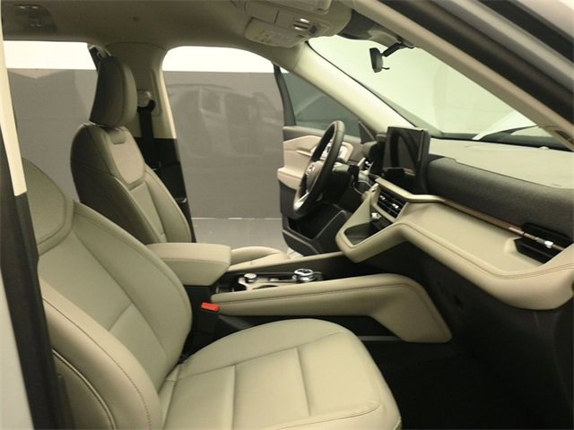 New 2026 Ford Explorer Active w/ Active Comfort Package image 17